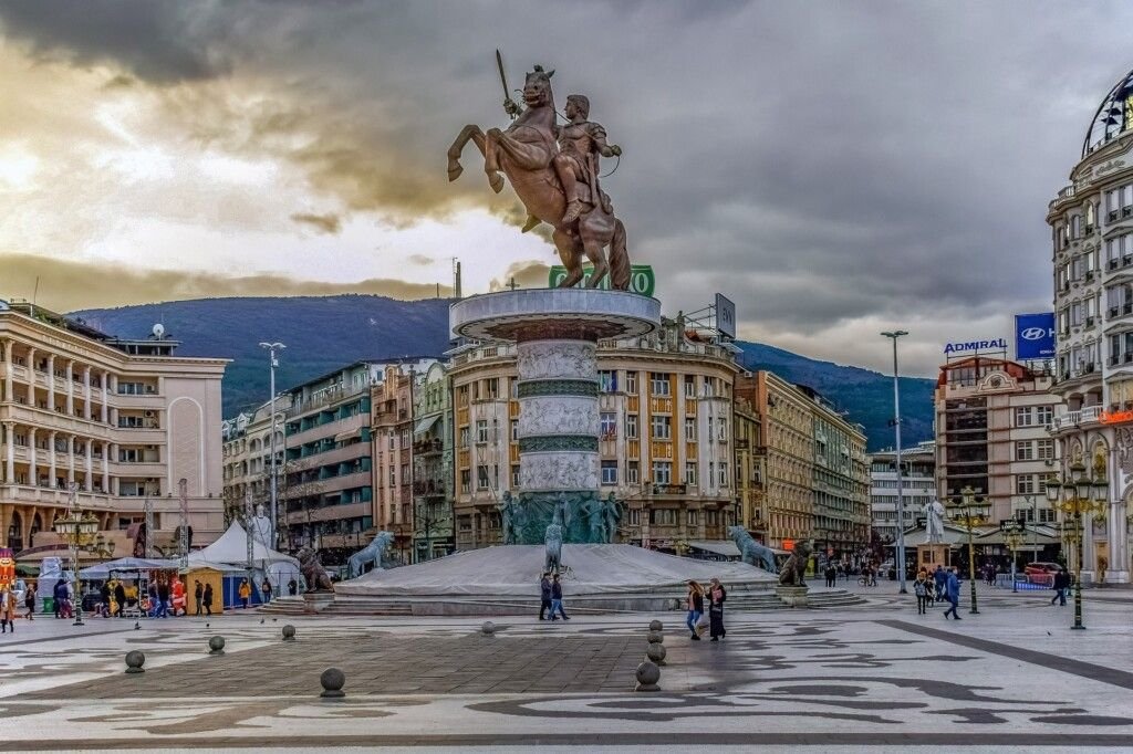 Balkan Tour - Skopje / Town Square