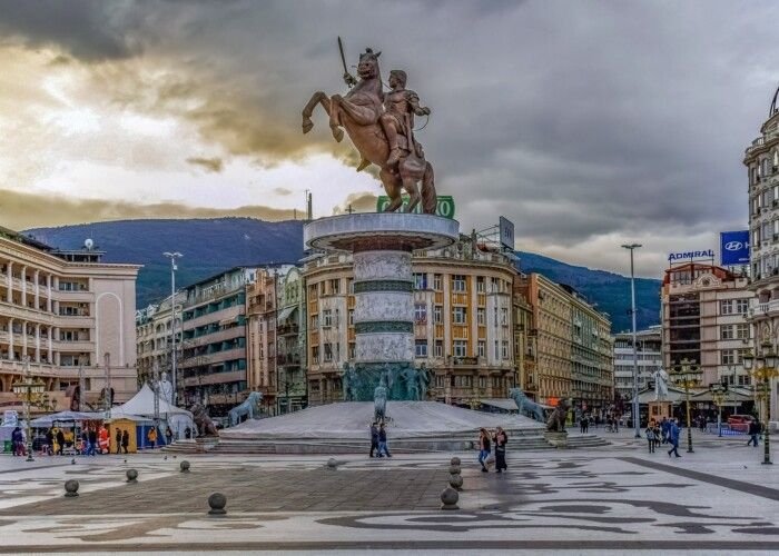 Balkan Tour - Skopje / Town Square