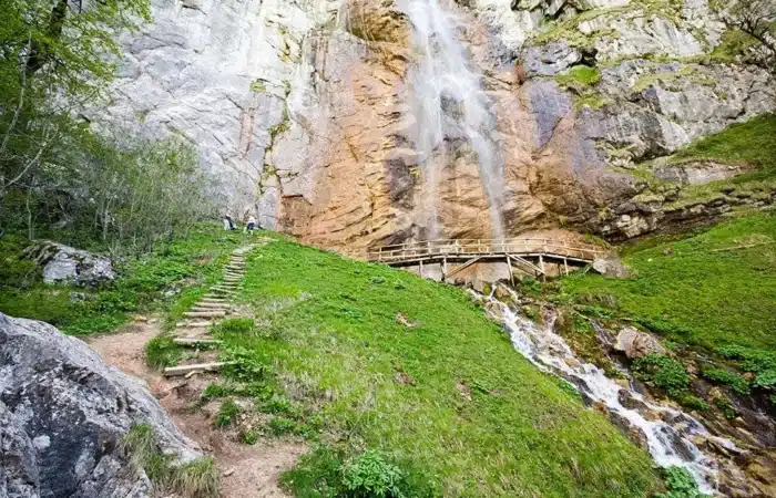 Skakavac waterfall mountain biking tour