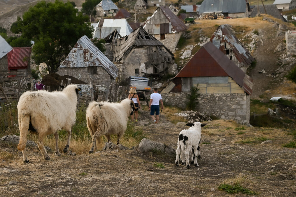 Lukomir hiking tour featured image