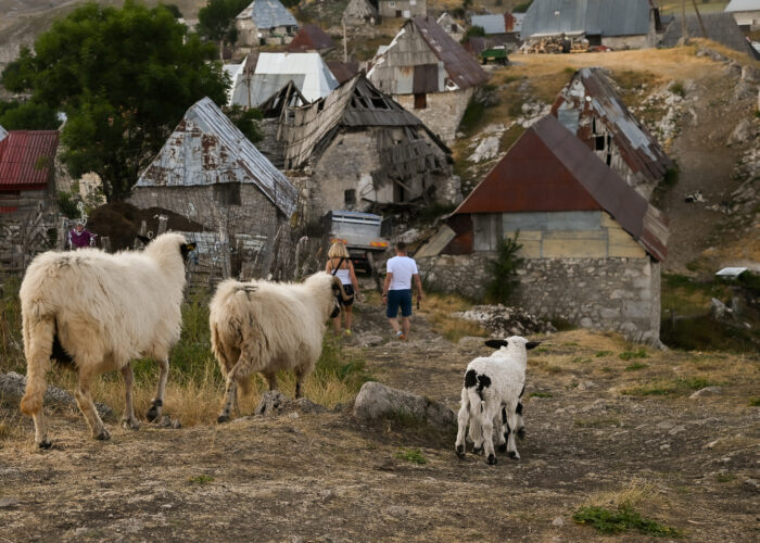 Lukomir hiking tour featured image
