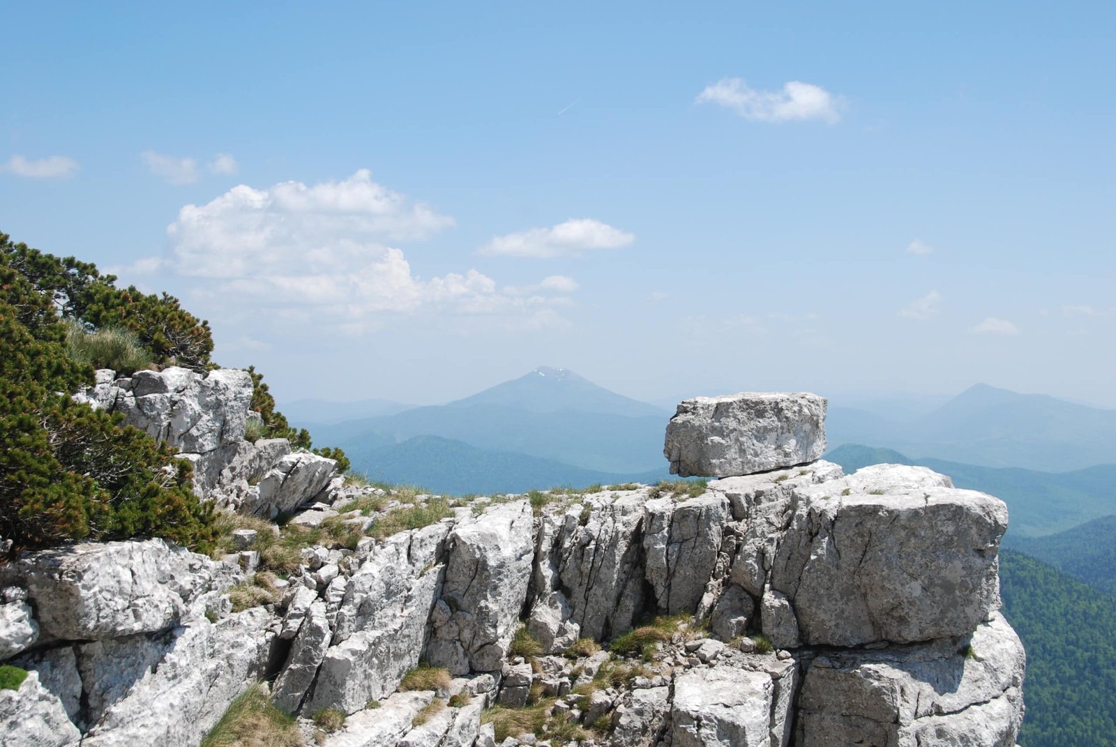 What to see in Bihac - Osjecenica Mountain